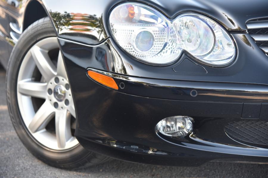 Детали экстерьера Mercedes-Benz SL500 (R230) 2003 года  (фото 20 из 86)